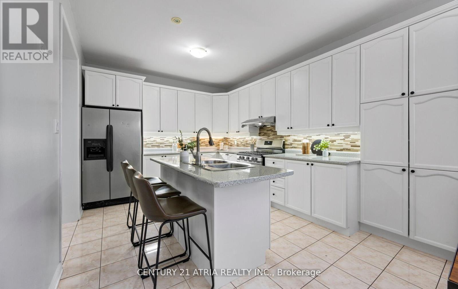 16 PEONY STREET - 17