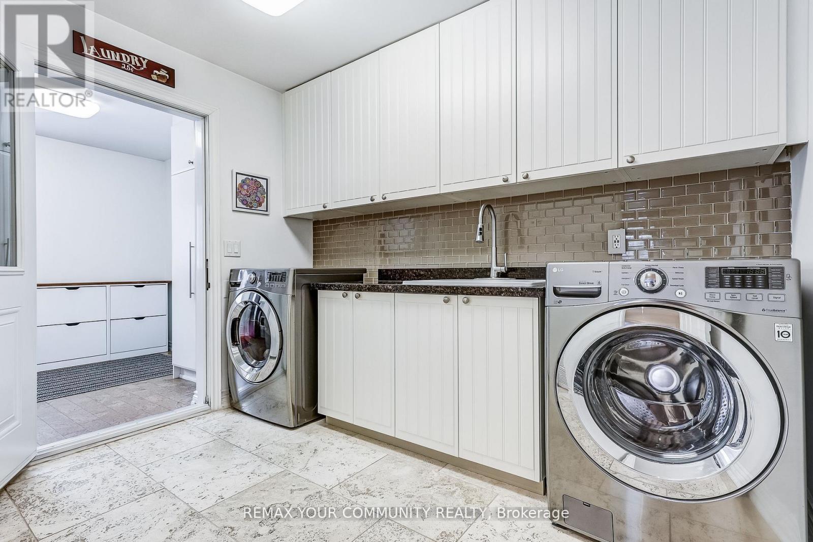 30 DEANBANK DRIVE - 24