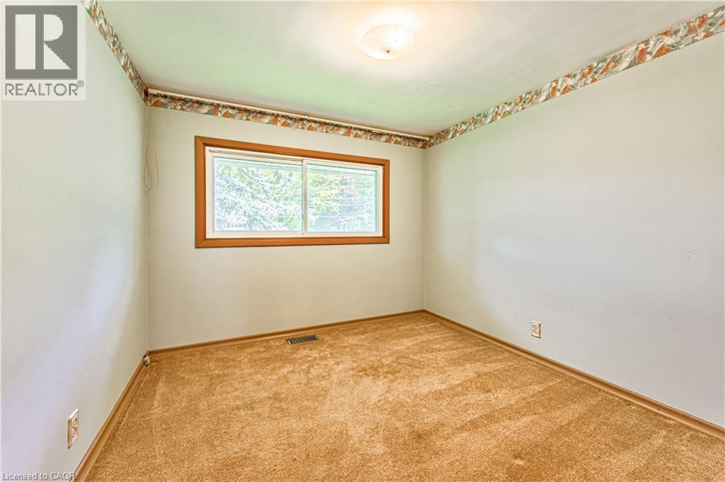 46 ELROY Road - 25