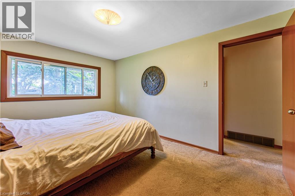 46 ELROY Road - 27