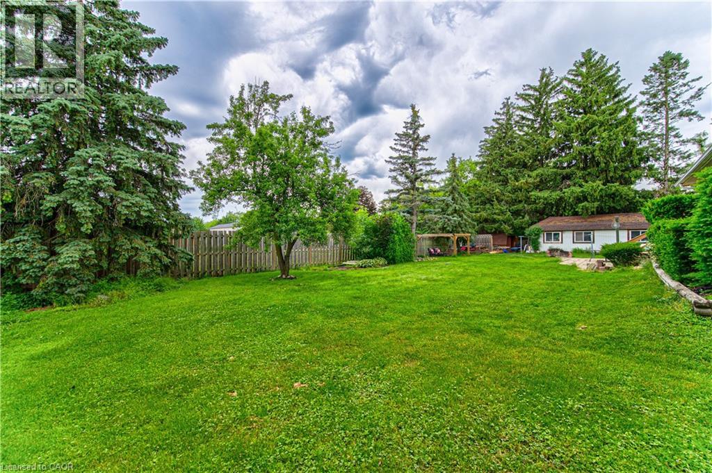 46 ELROY Road - 35