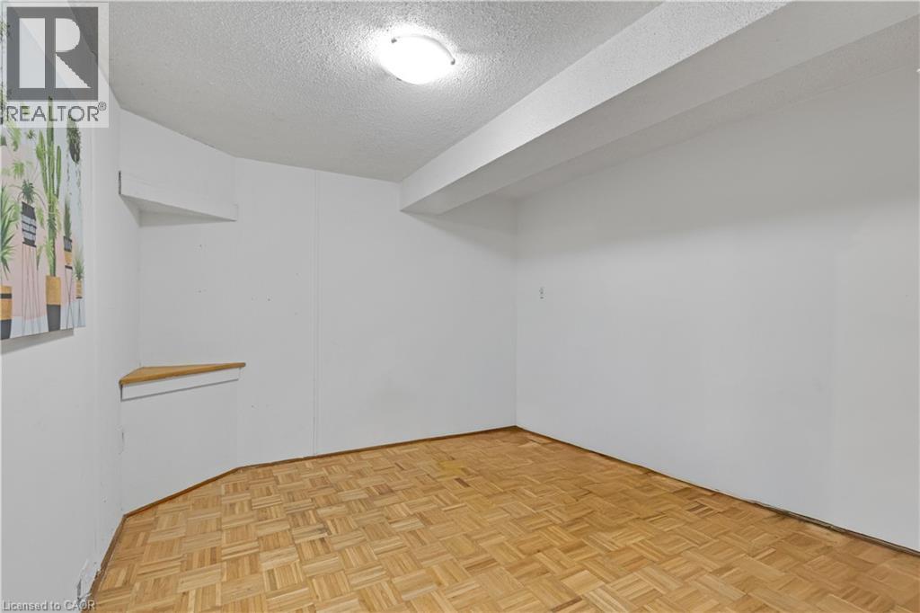 #4 1180 MISSISSAUGA VALLEY Boulevard - 22
