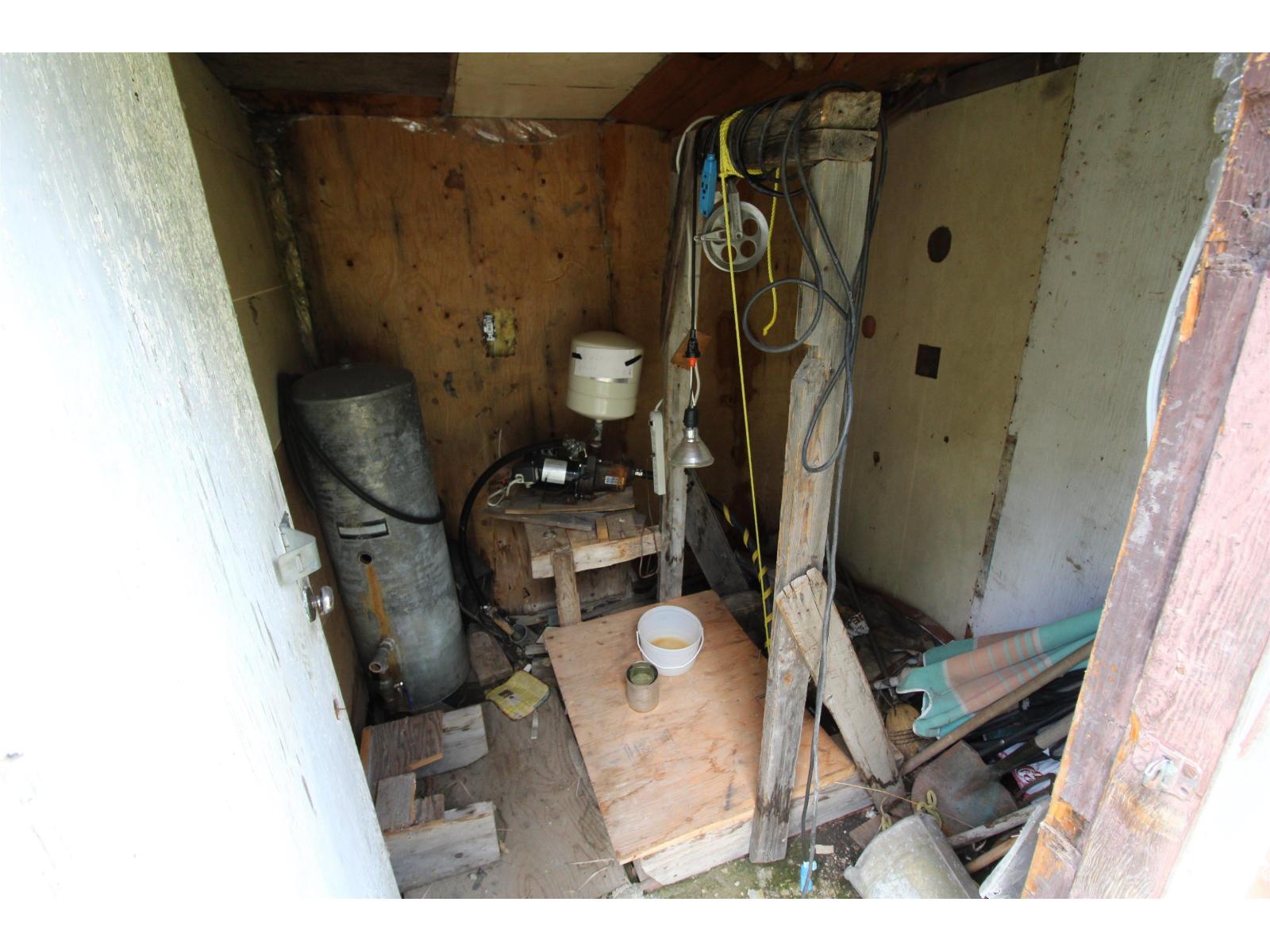 1107 Hwy 651 — photo 38