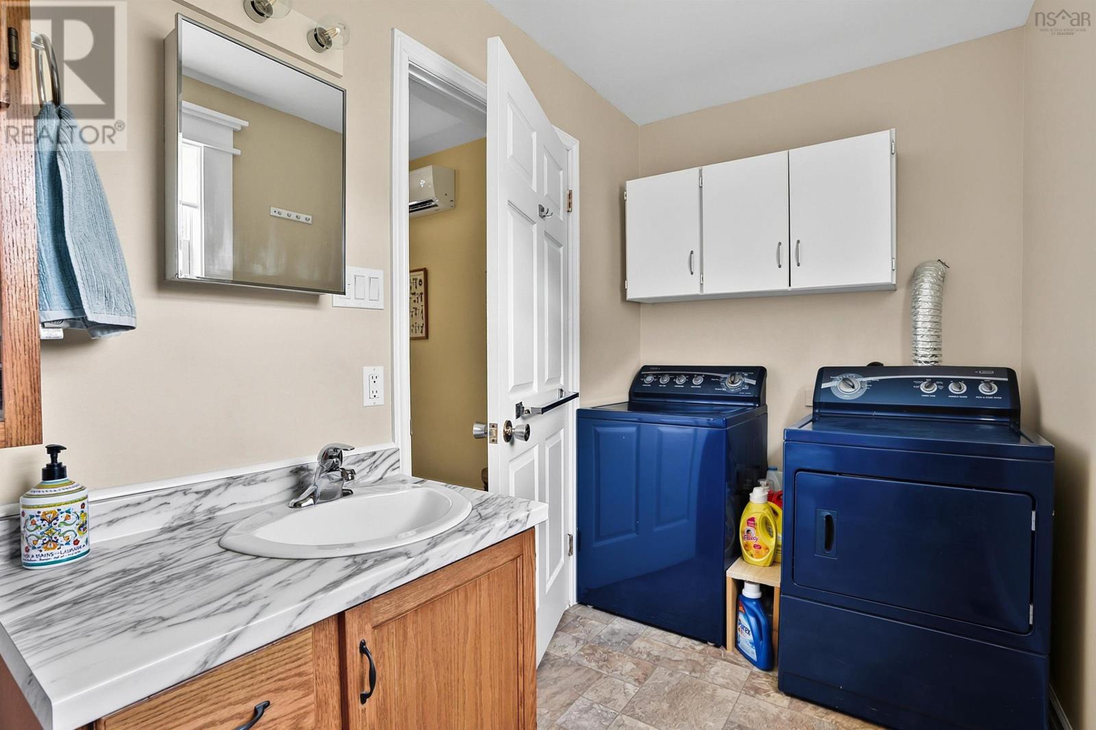 Property 23 of 49 of 689 West Ship Harbour Road