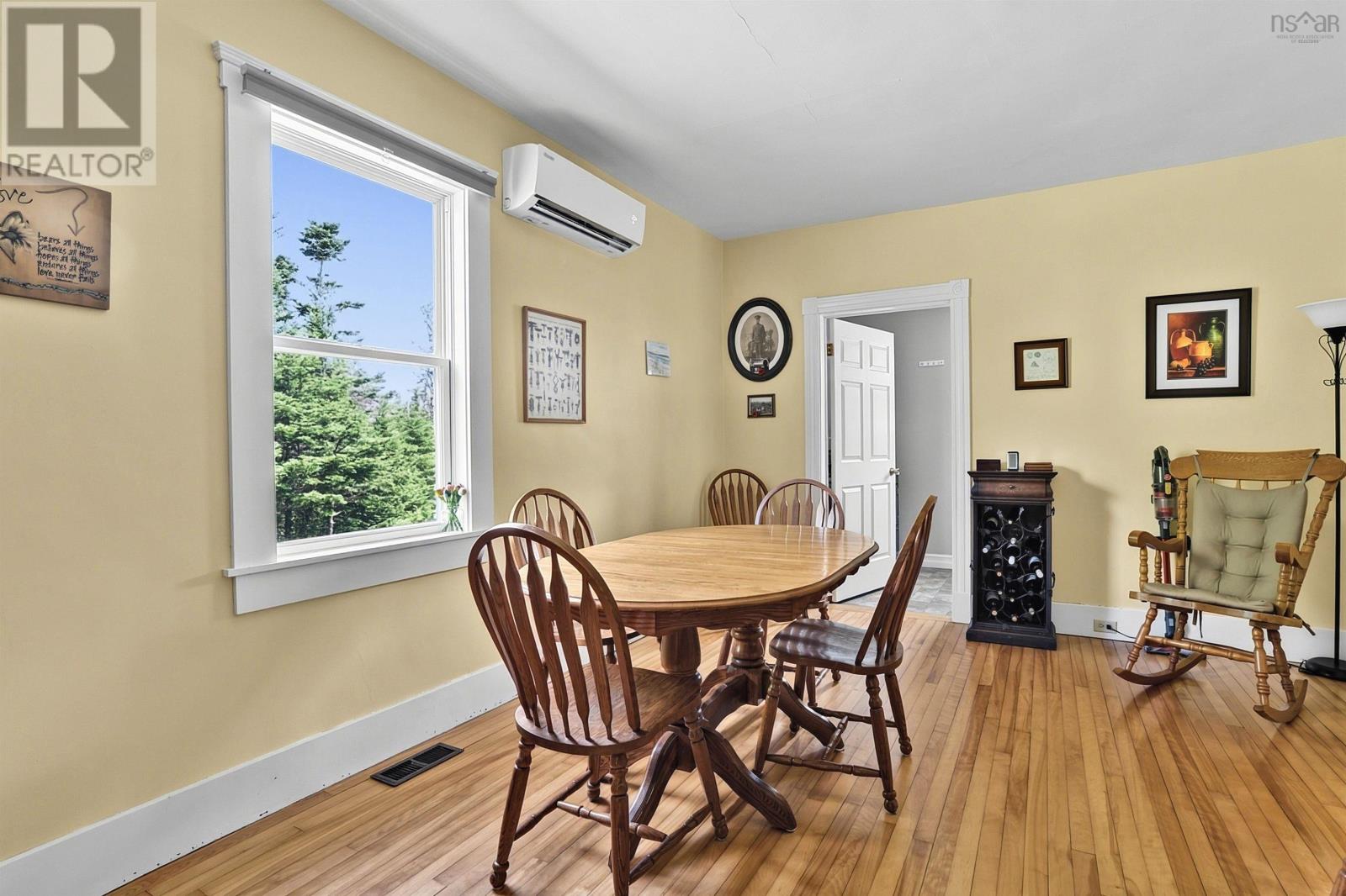 Property 24 of 49 of 689 West Ship Harbour Road