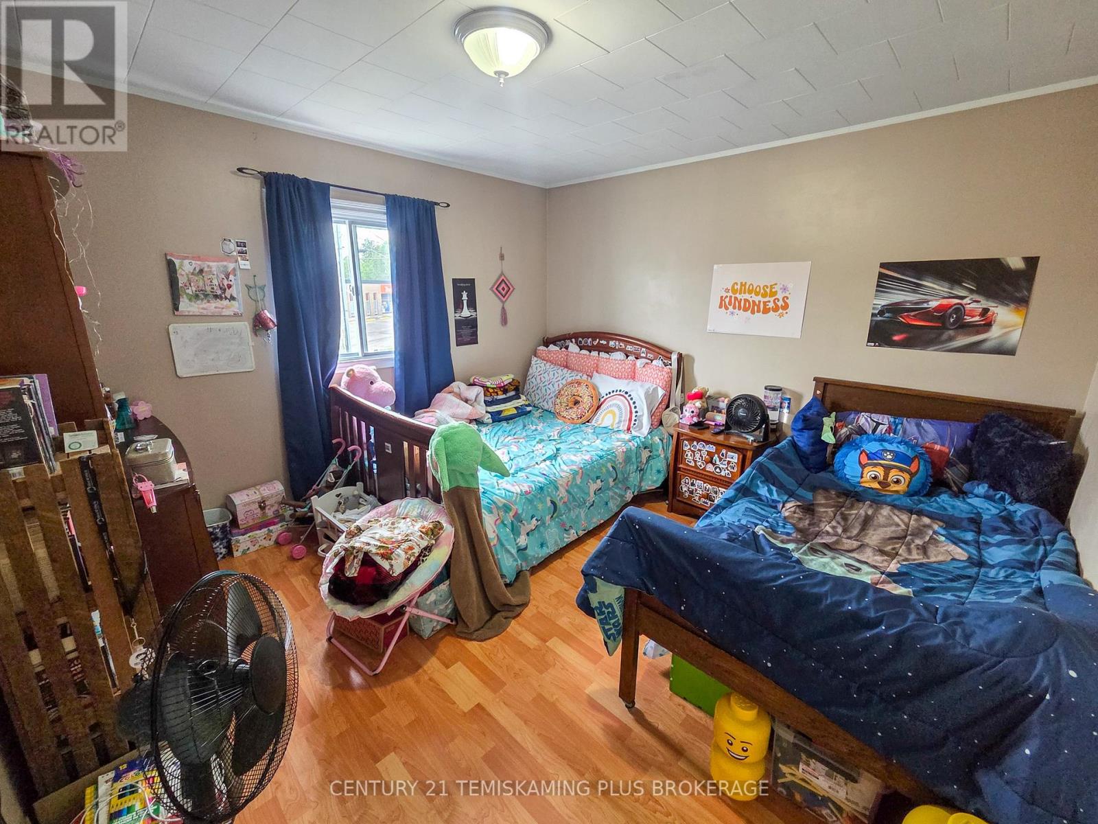 37 JAFFRAY STREET - 24
