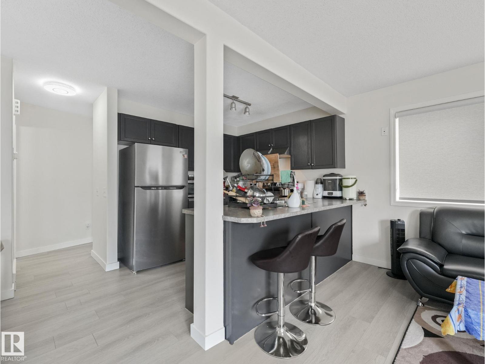 #18 230 EDWARDS DR SW - 21