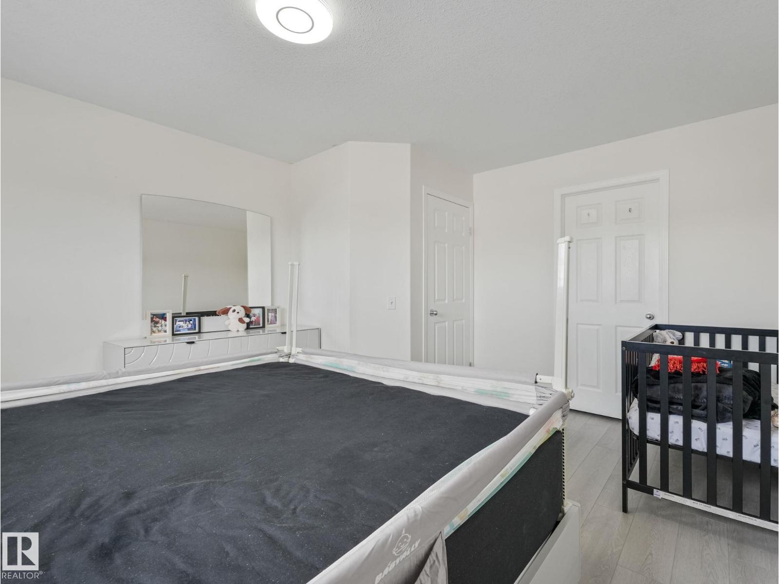 #18 230 EDWARDS DR SW - 33