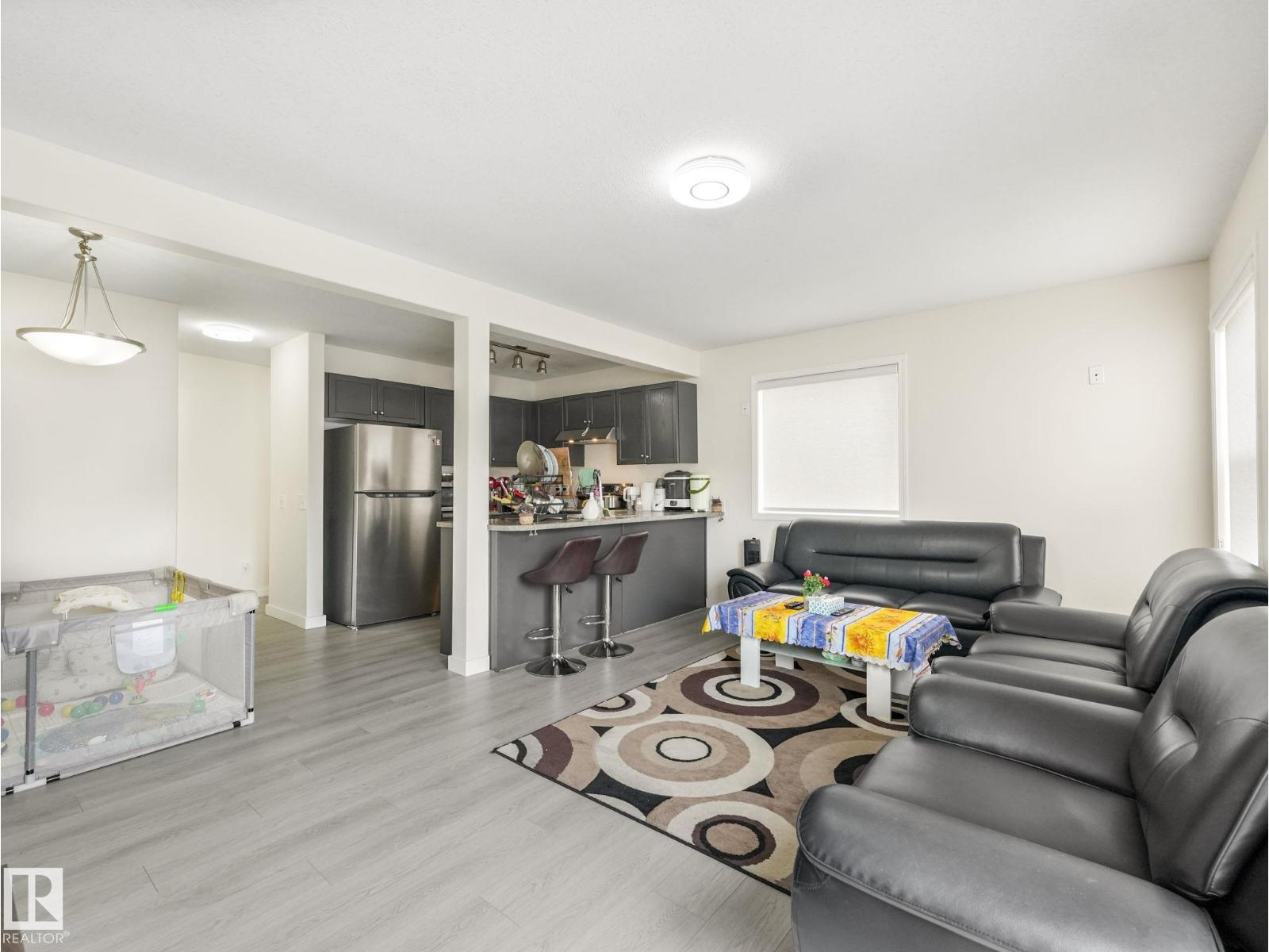 #18 230 EDWARDS DR SW - 14