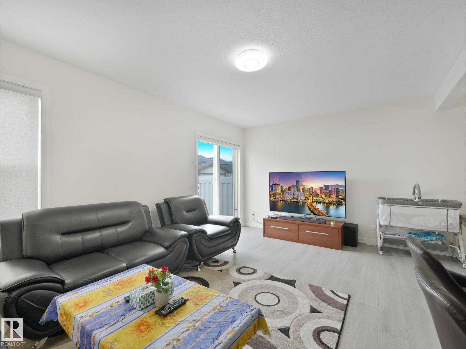 #18 230 EDWARDS DR SW - 13