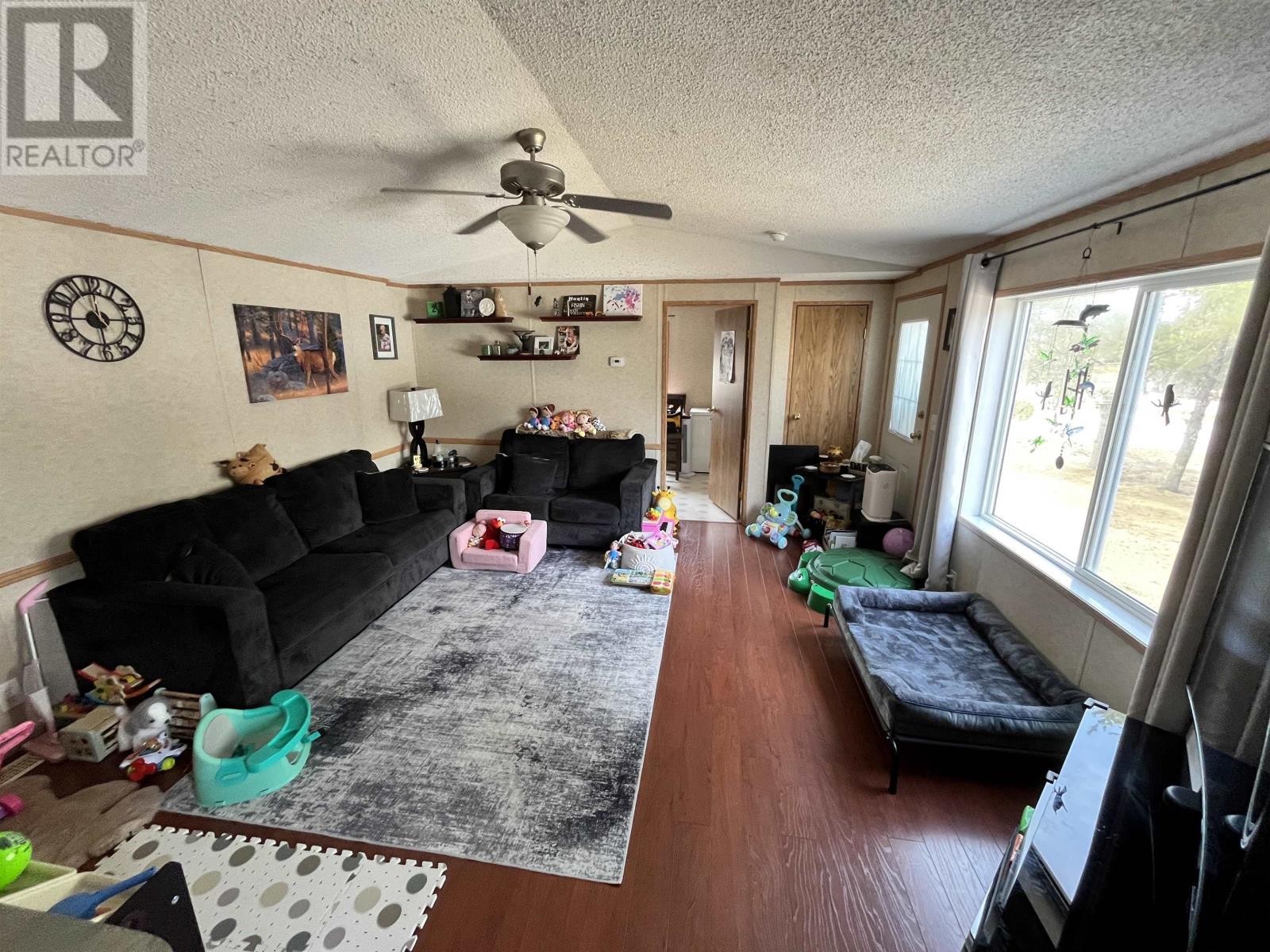 7 Short Forest Drive - 6