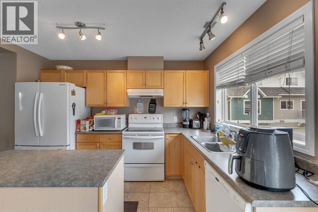 223 McKenzie Towne Gate SE — photo 14