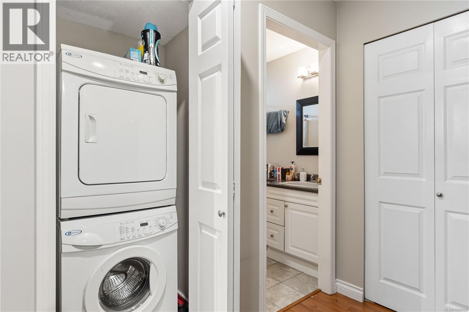 217 Tahoe Ave - Image 35