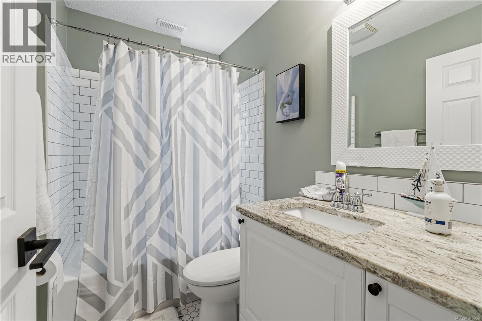 217 Tahoe Ave - 36