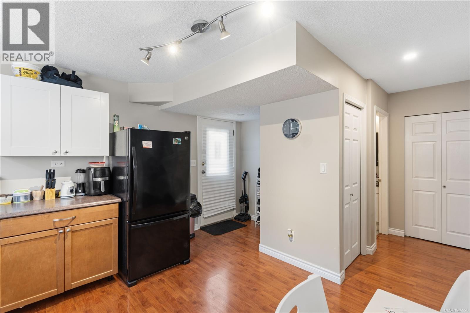 217 Tahoe Ave - Image 45