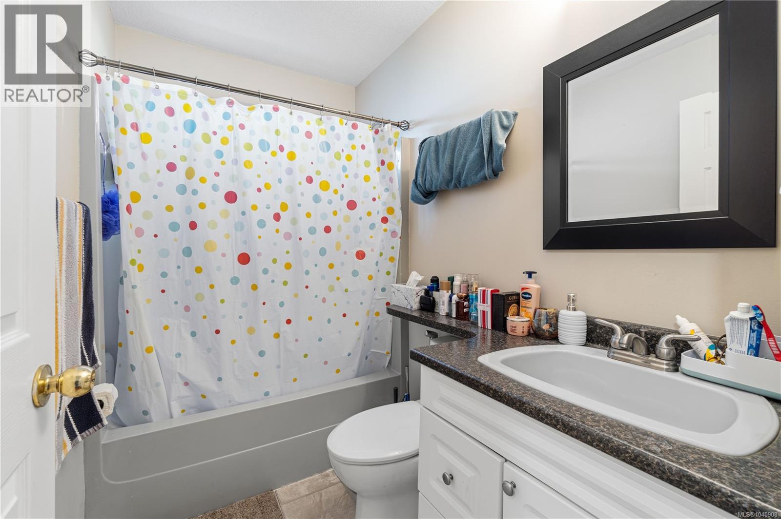 217 Tahoe Ave - Image 48