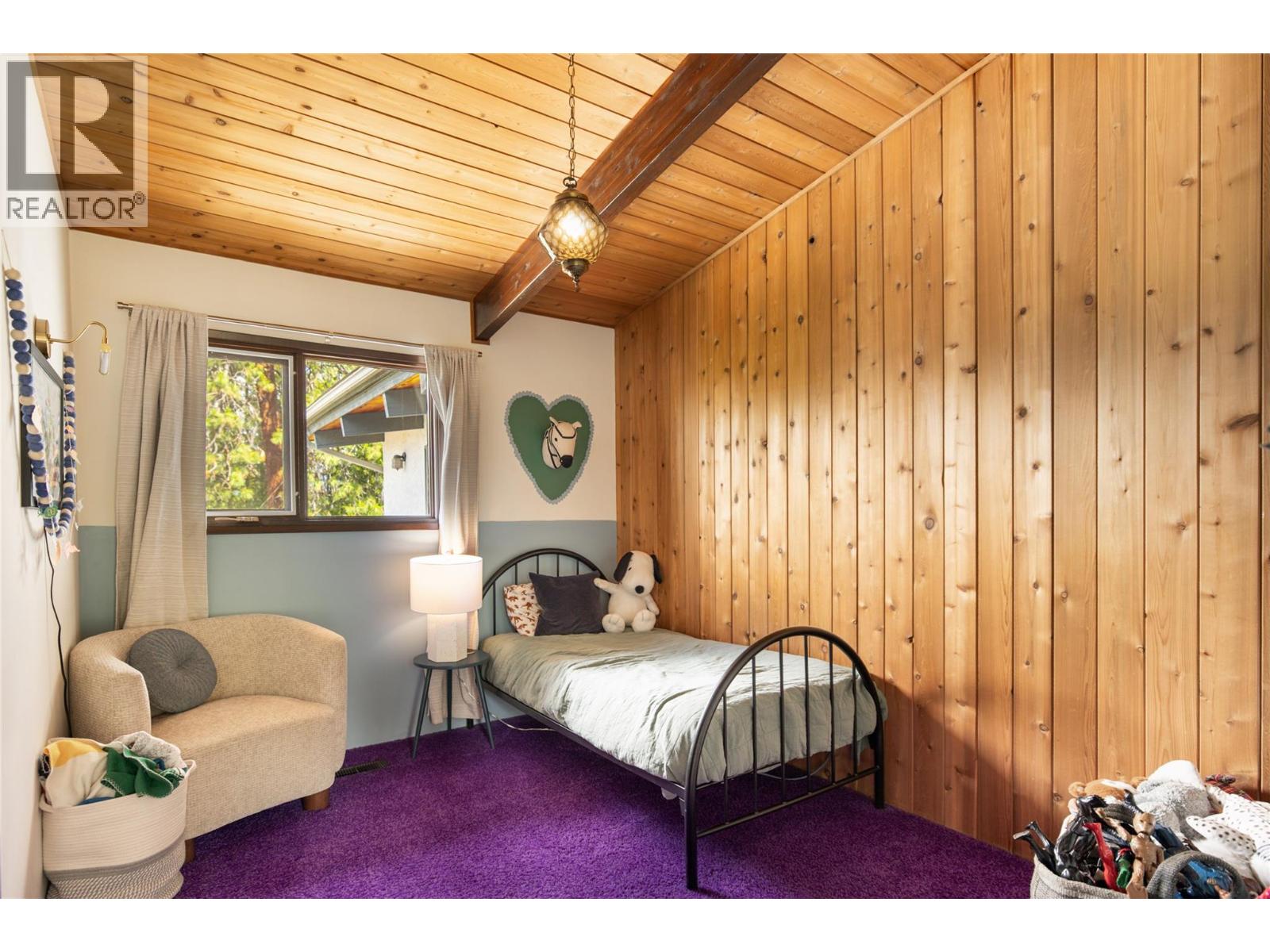  489 Okaview Road, Kelowna