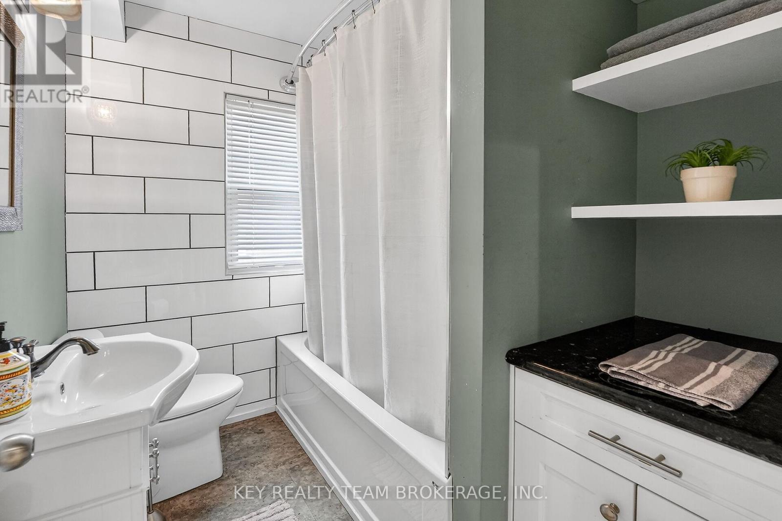 5169 BRIDGE STREET - 15