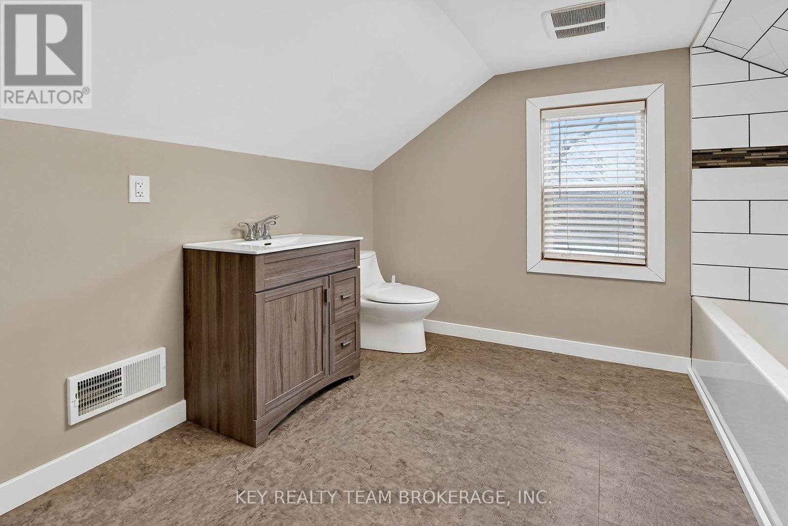 5169 BRIDGE STREET - 20