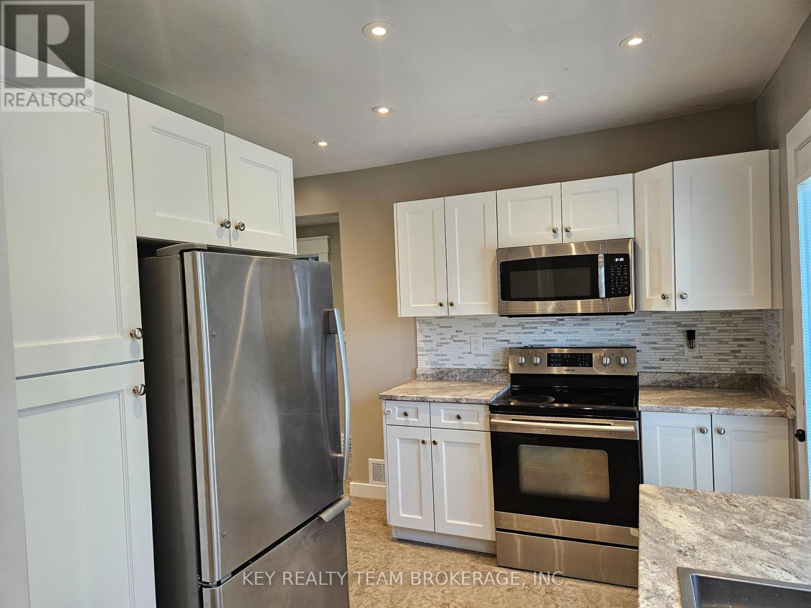 5169 BRIDGE STREET - 10