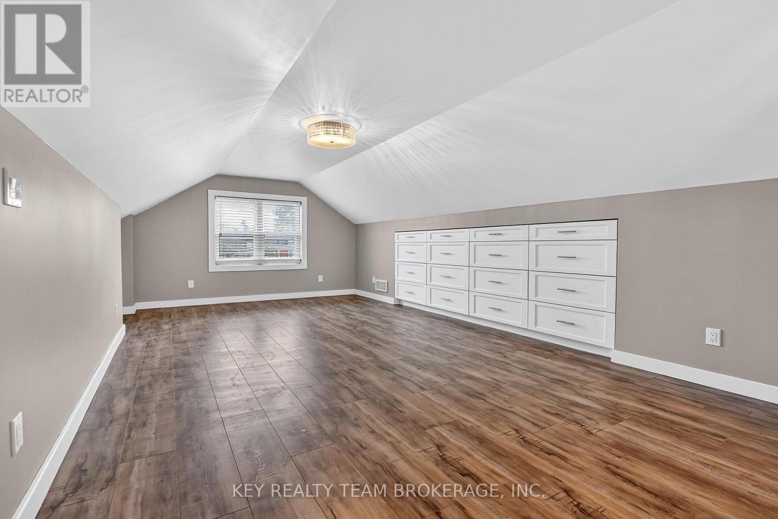 5169 BRIDGE STREET - 27