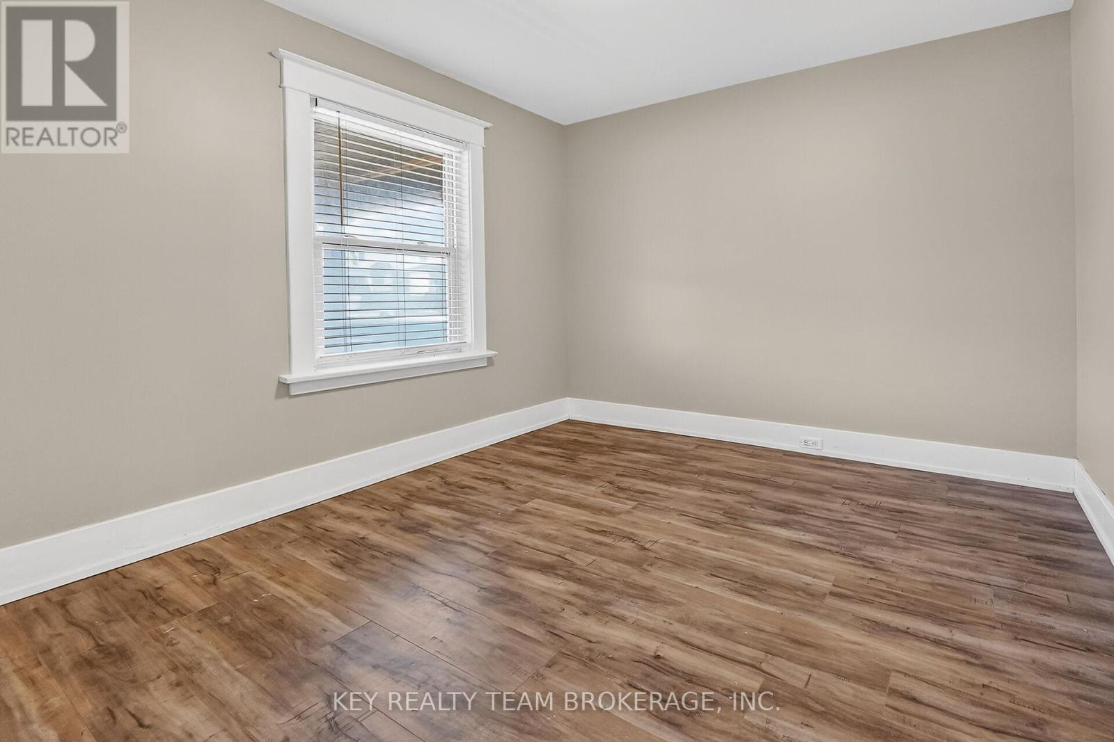 5169 BRIDGE STREET - 34