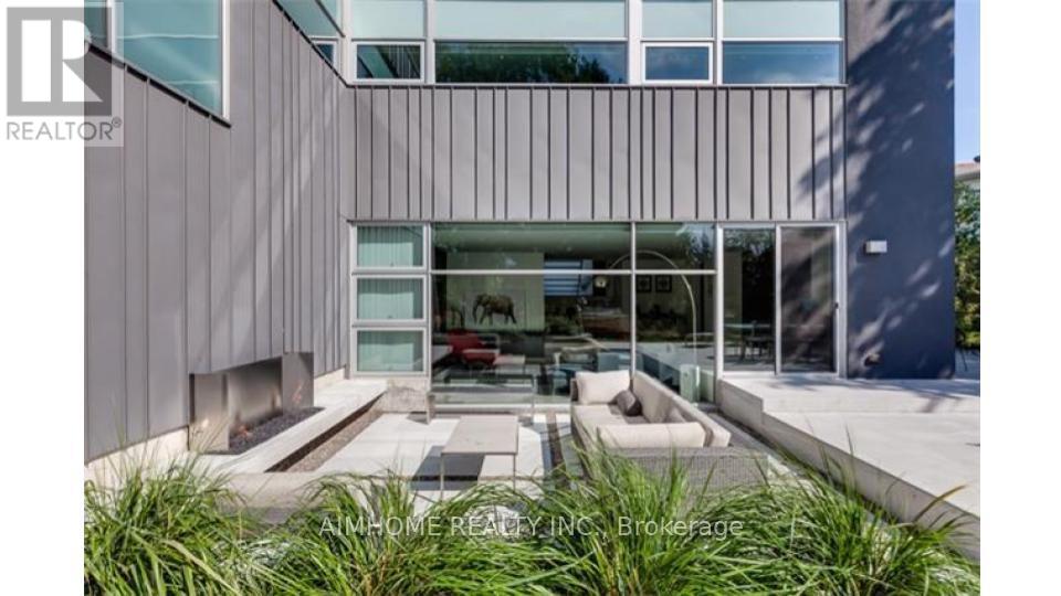 288 VANCE DRIVE - 2