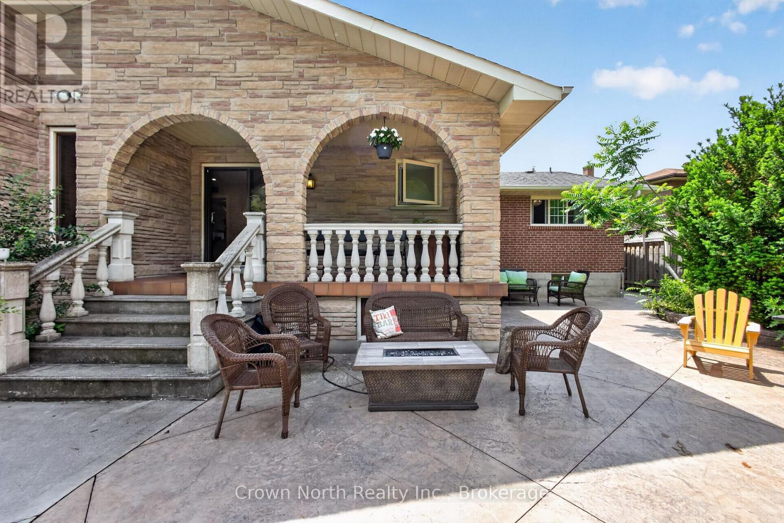 109 PORTICO DRIVE - 31