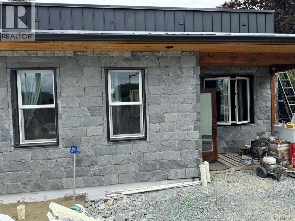 1591 Cowichan Bay Rd - 12