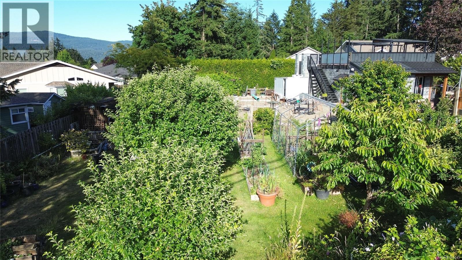 1591 Cowichan Bay Rd - 26