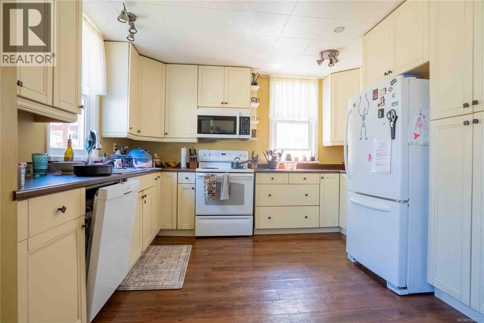 2329 Dowler Pl - 5