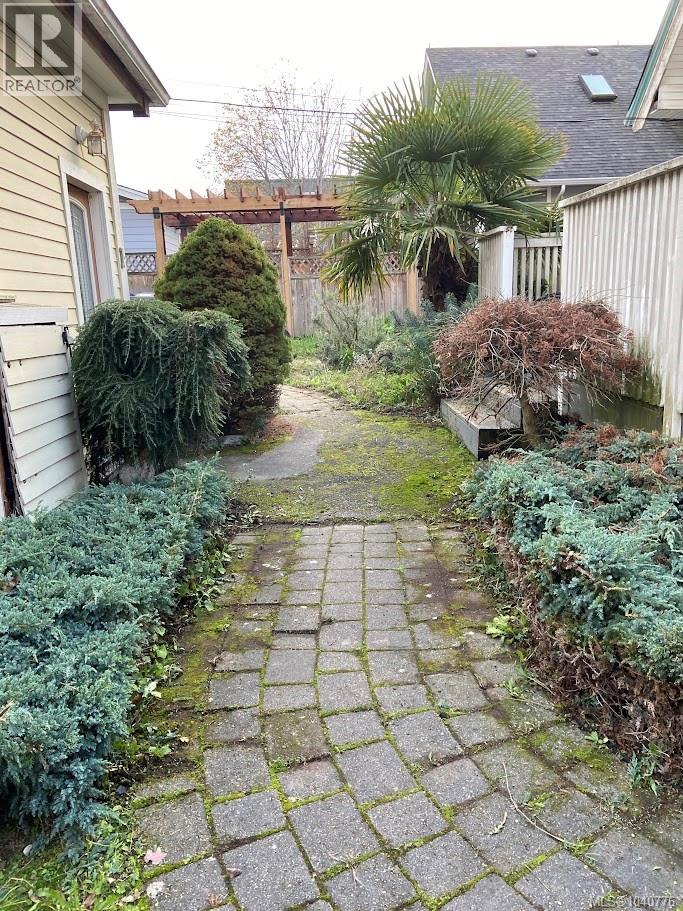 2329 Dowler Pl - 43