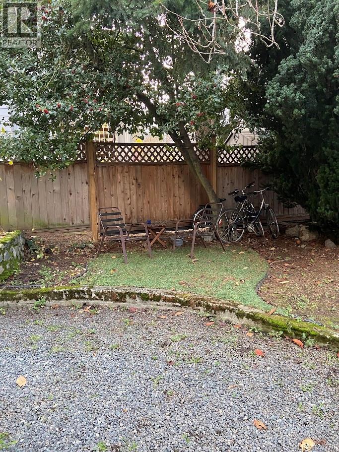 2329 Dowler Pl - 44