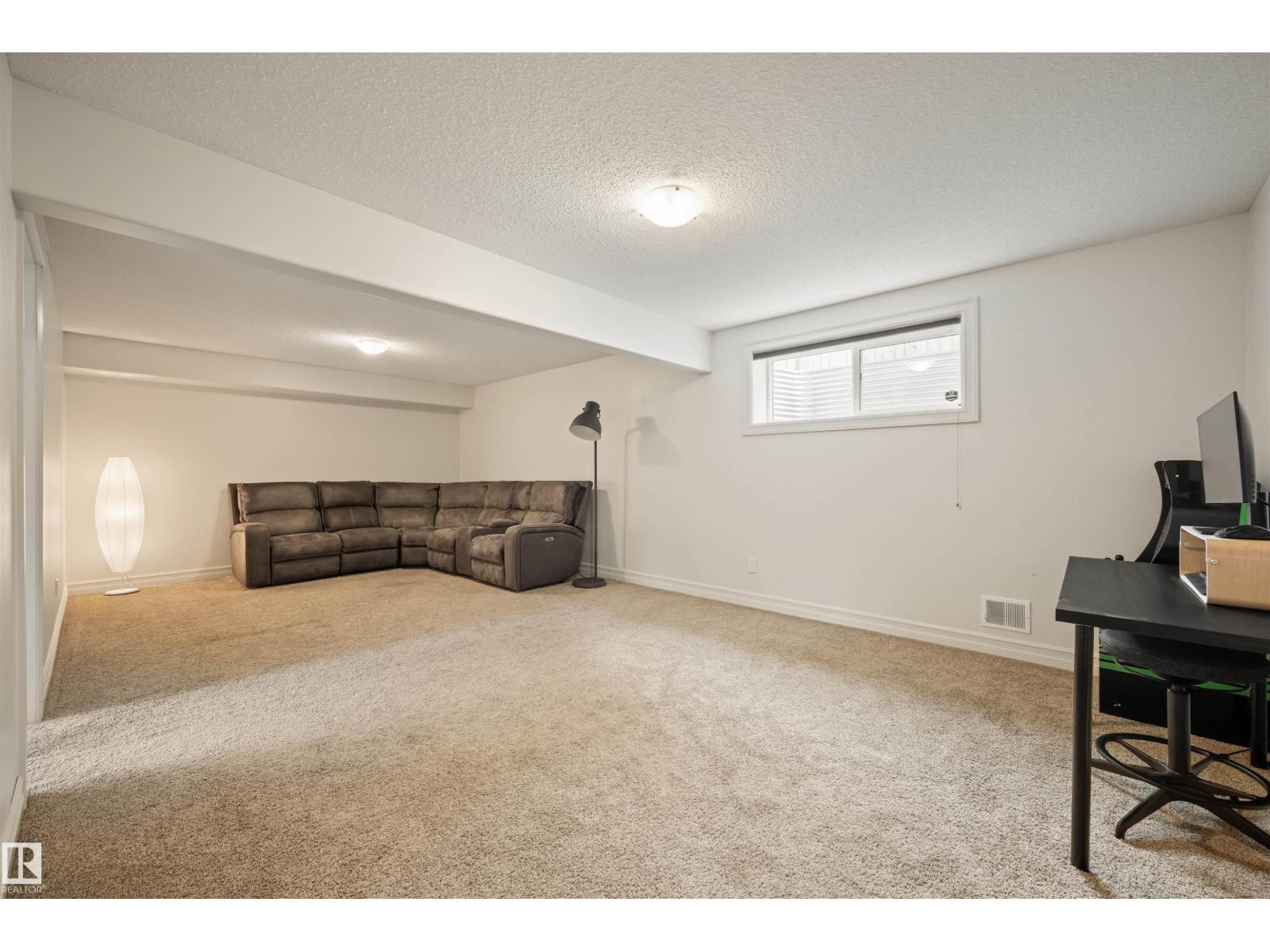 525 173A ST SW - 32