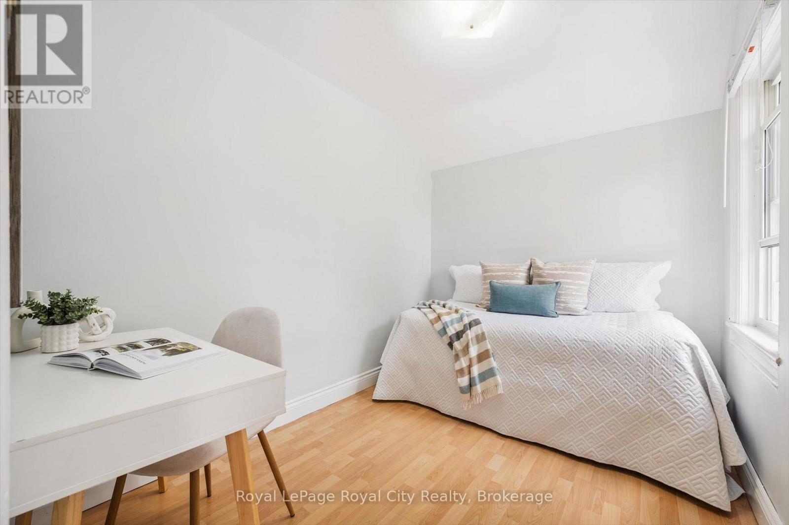178 YORK ROAD - 24