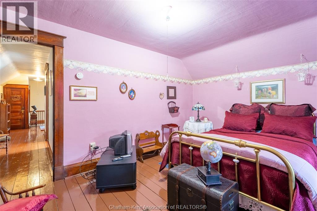 108 Forest STREET - 28
