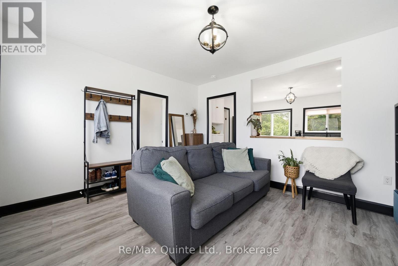261 SIDNEY STREET - 10