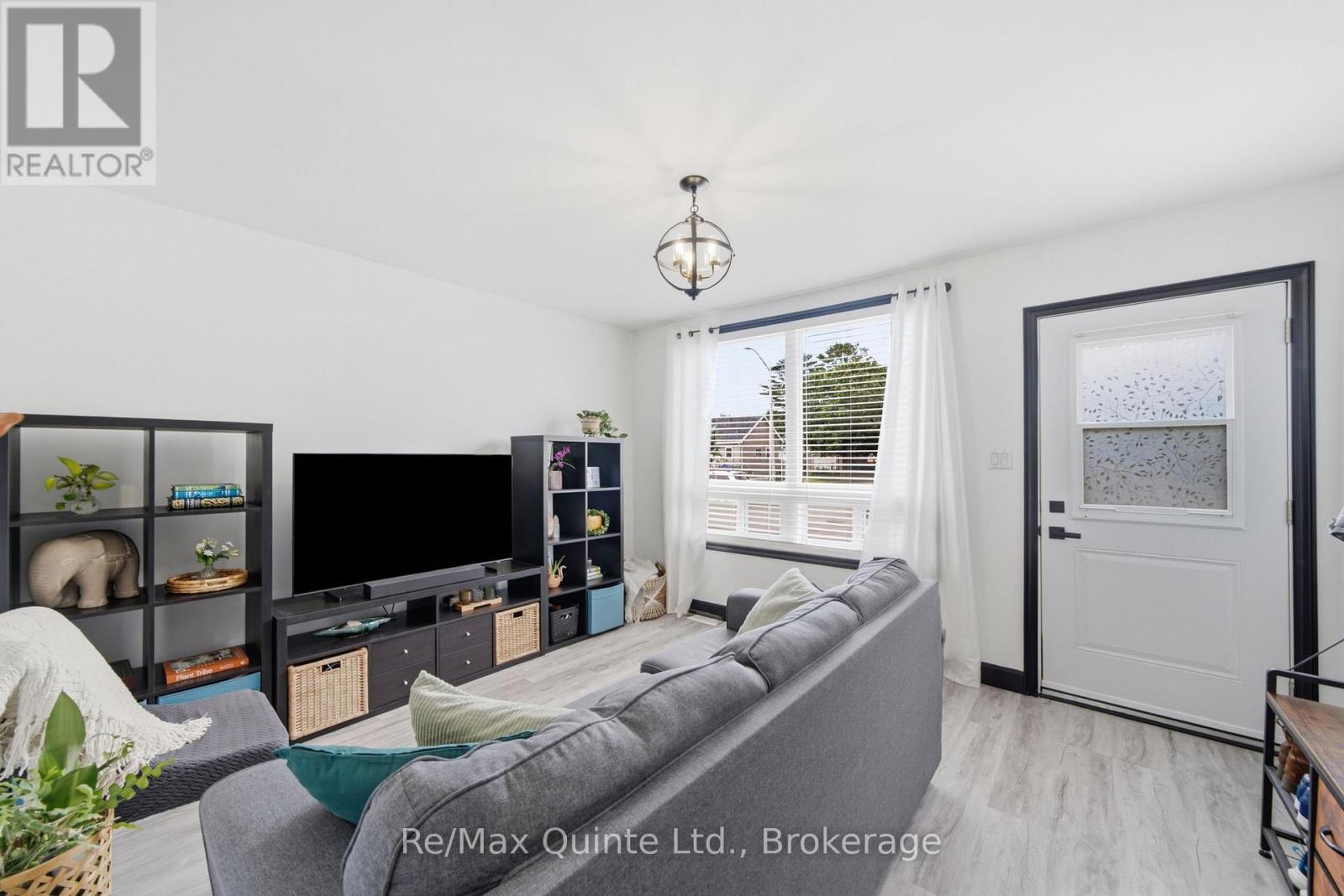 261 SIDNEY STREET - 14