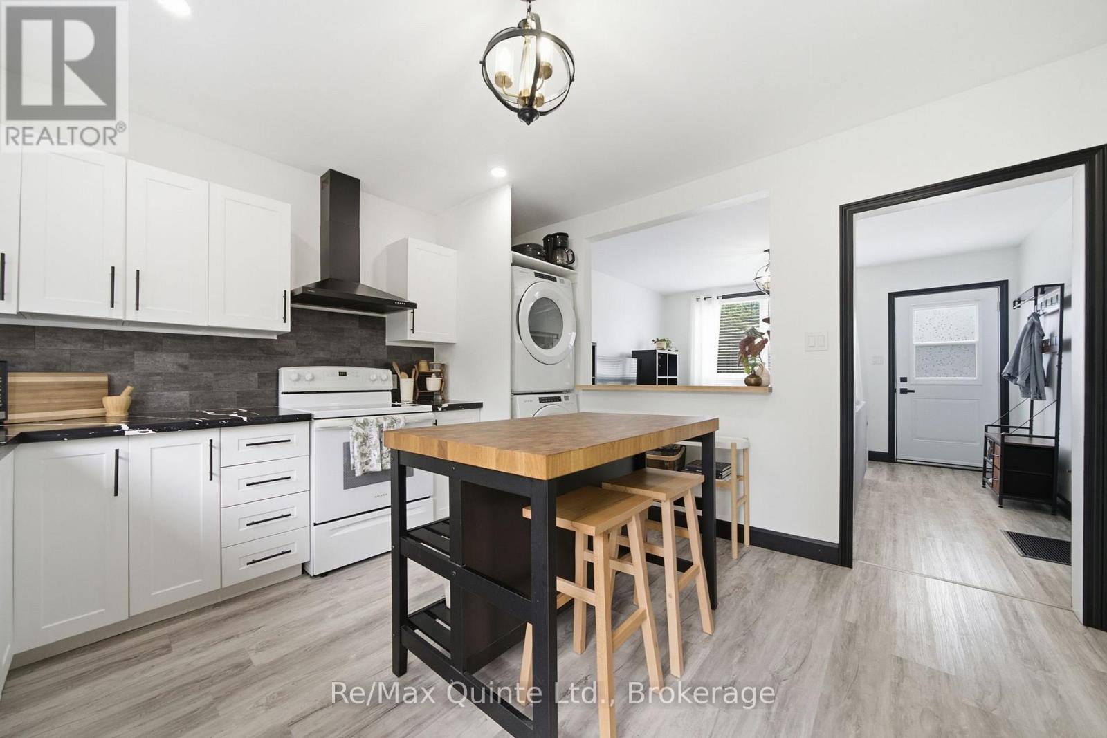 261 SIDNEY STREET - 18