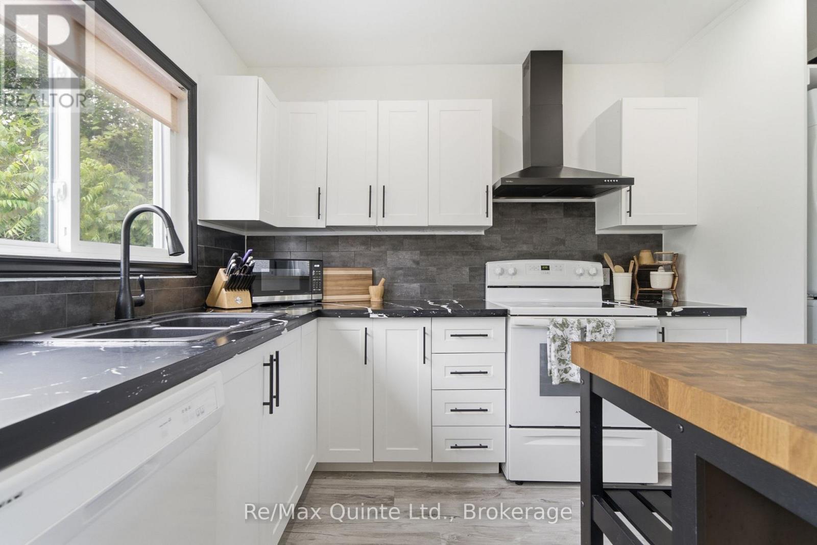 261 SIDNEY STREET - 20