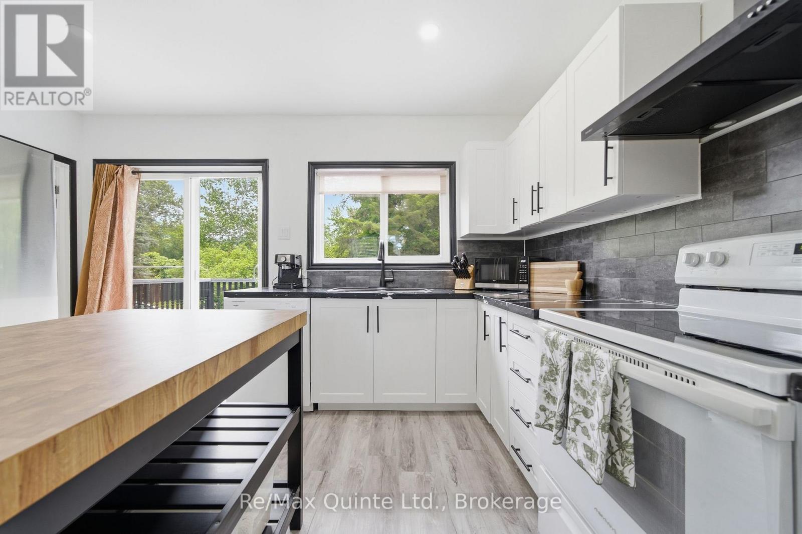 261 SIDNEY STREET - 22