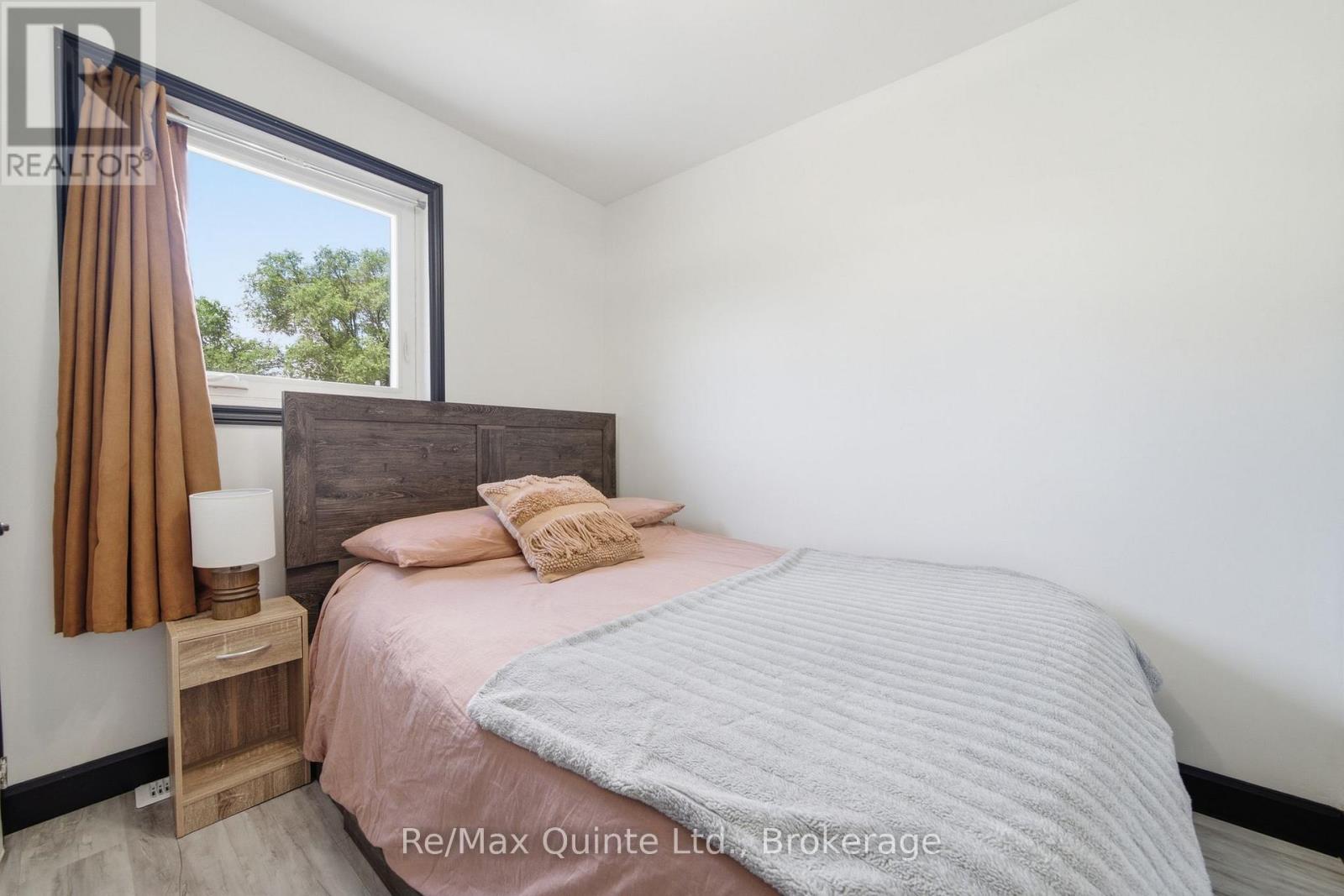 261 SIDNEY STREET - 31