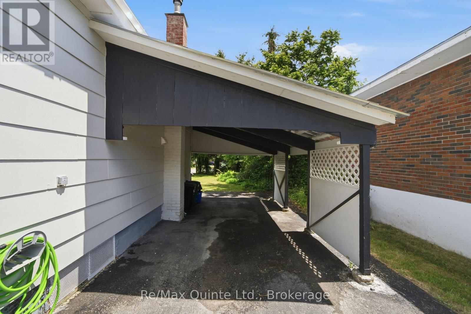 261 SIDNEY STREET - 34