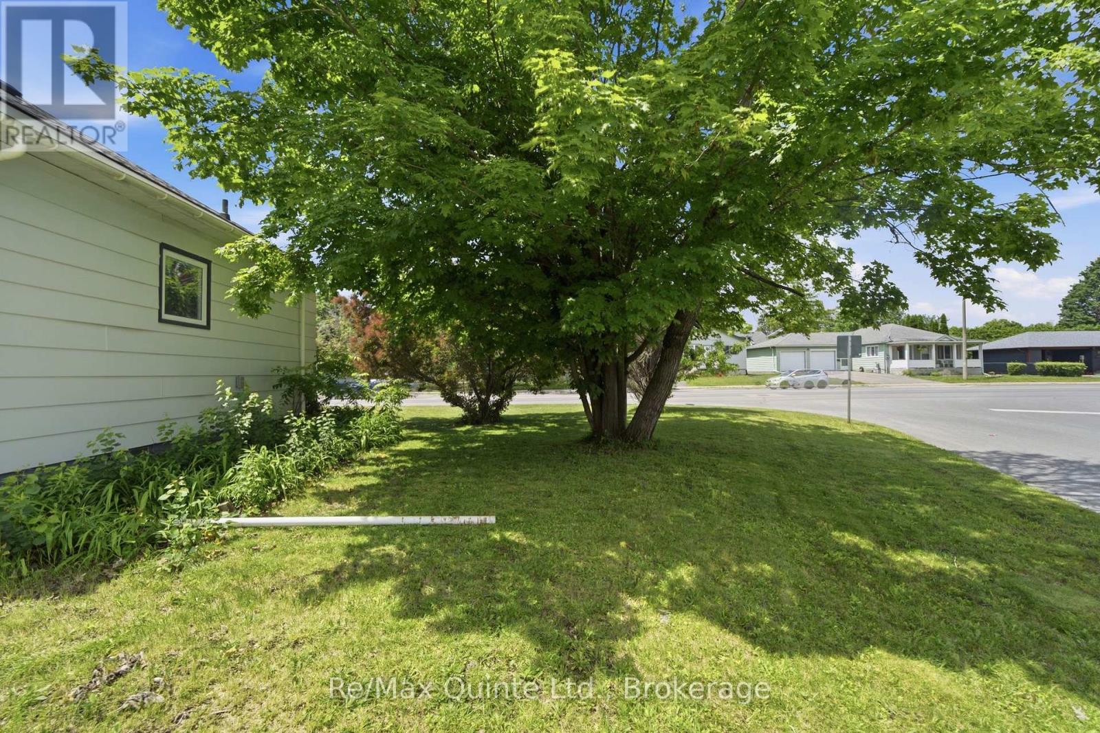 261 SIDNEY STREET - 44