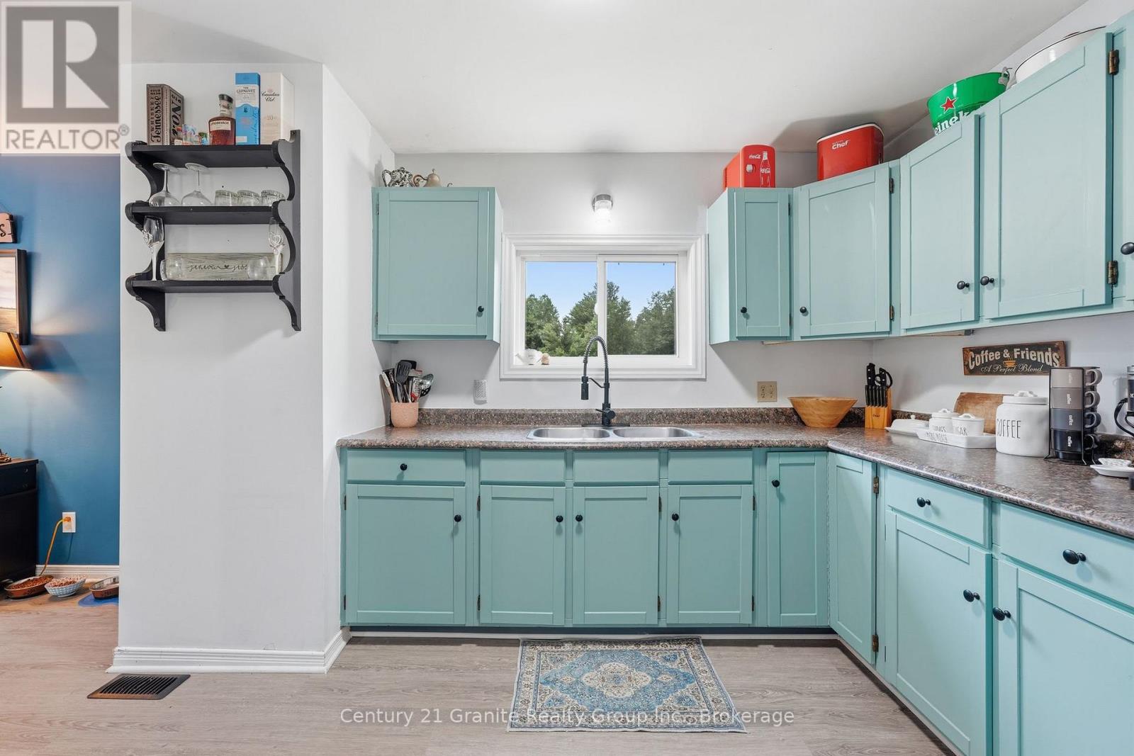 18 PINE RIDGE ROAD - 14