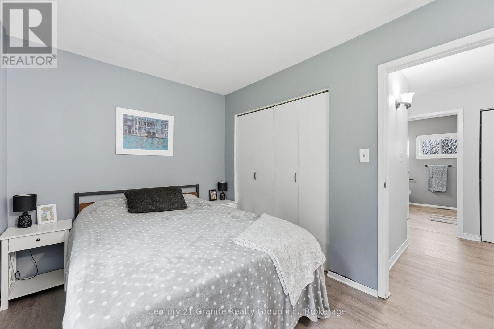 18 PINE RIDGE ROAD - 22