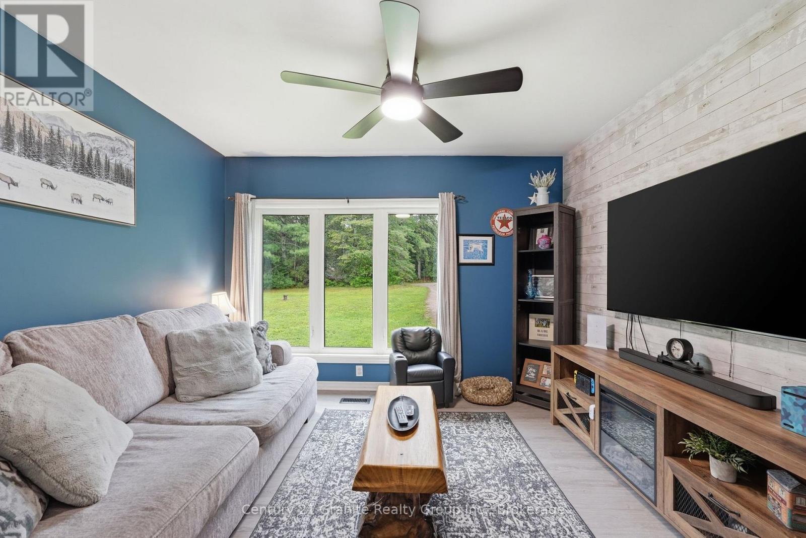 18 PINE RIDGE ROAD - 8
