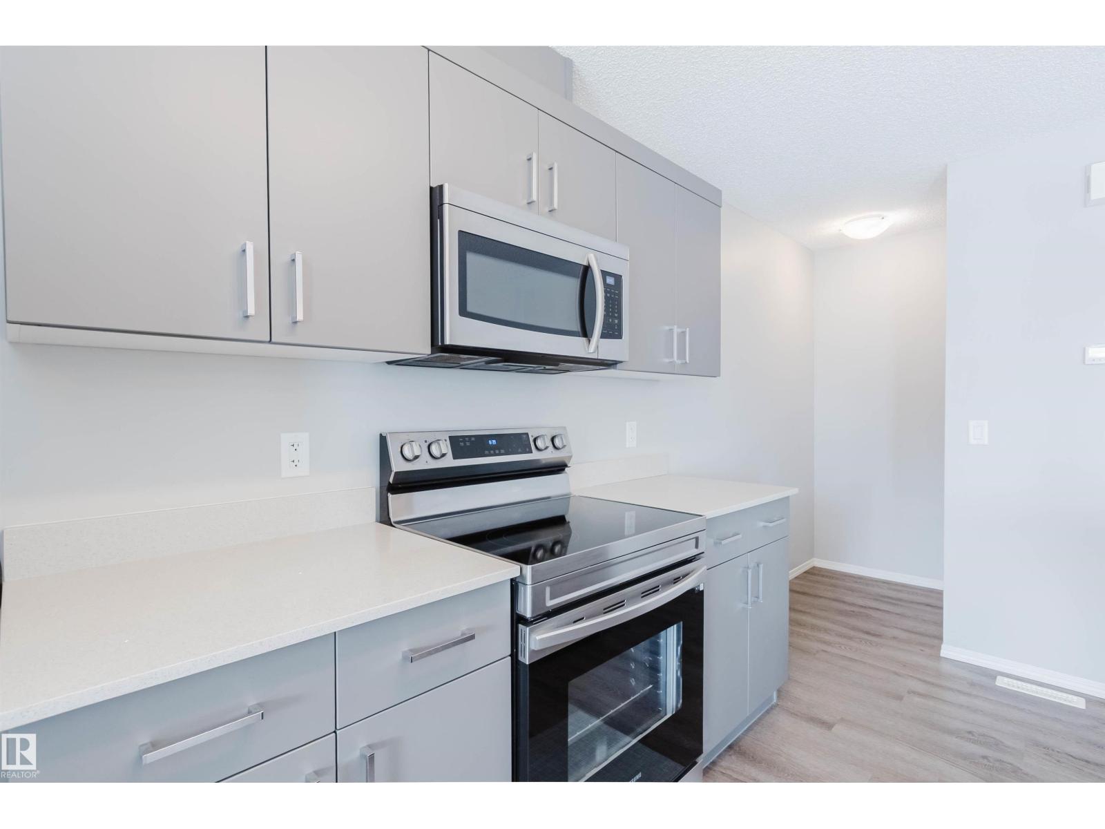 17268 9B AV SW — photo 9