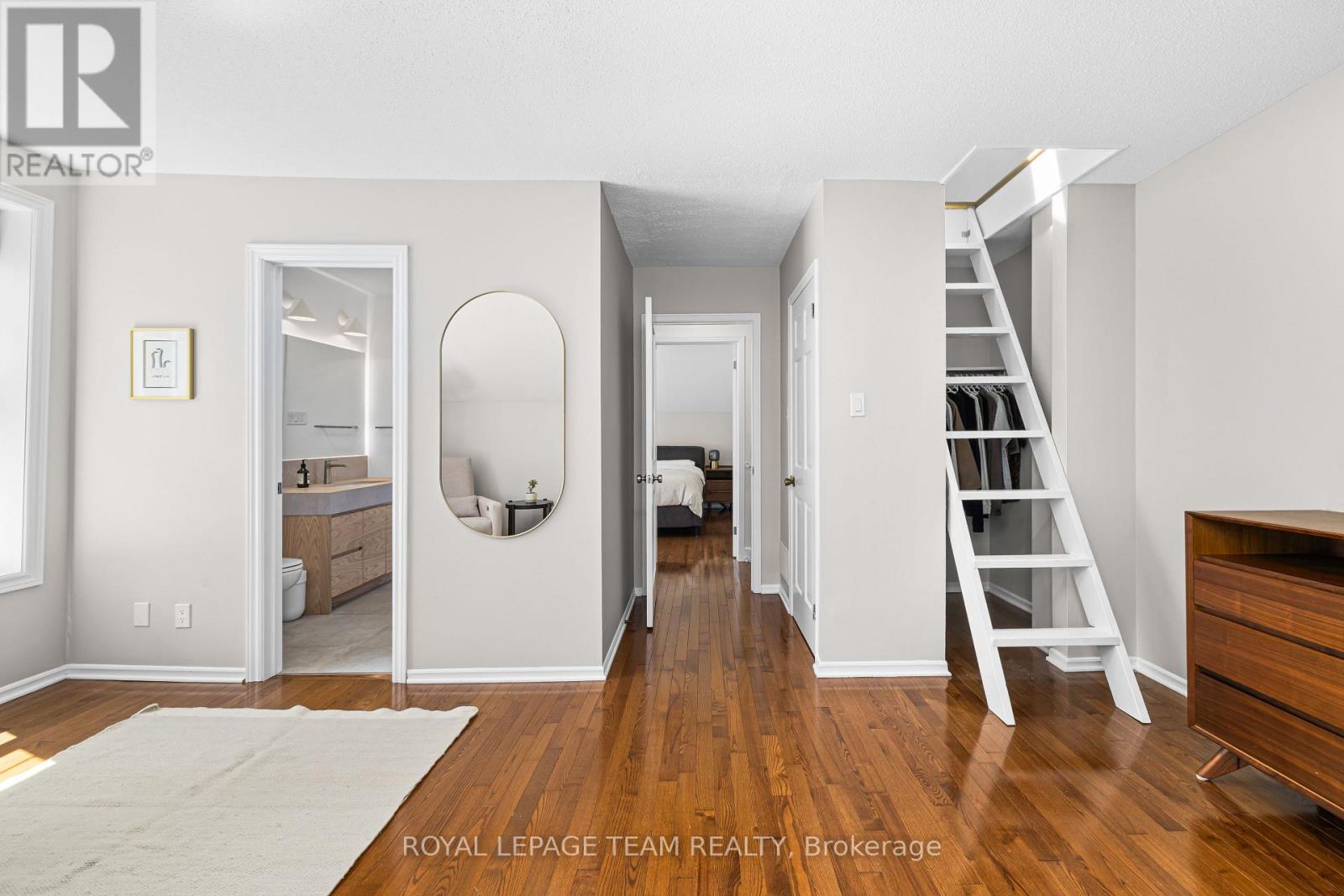 2 Bed, 2 Bath House for Sale in Ottawa – 14 CRICHTON STREET, Ottawa – MLS# X13467580 - Image 31