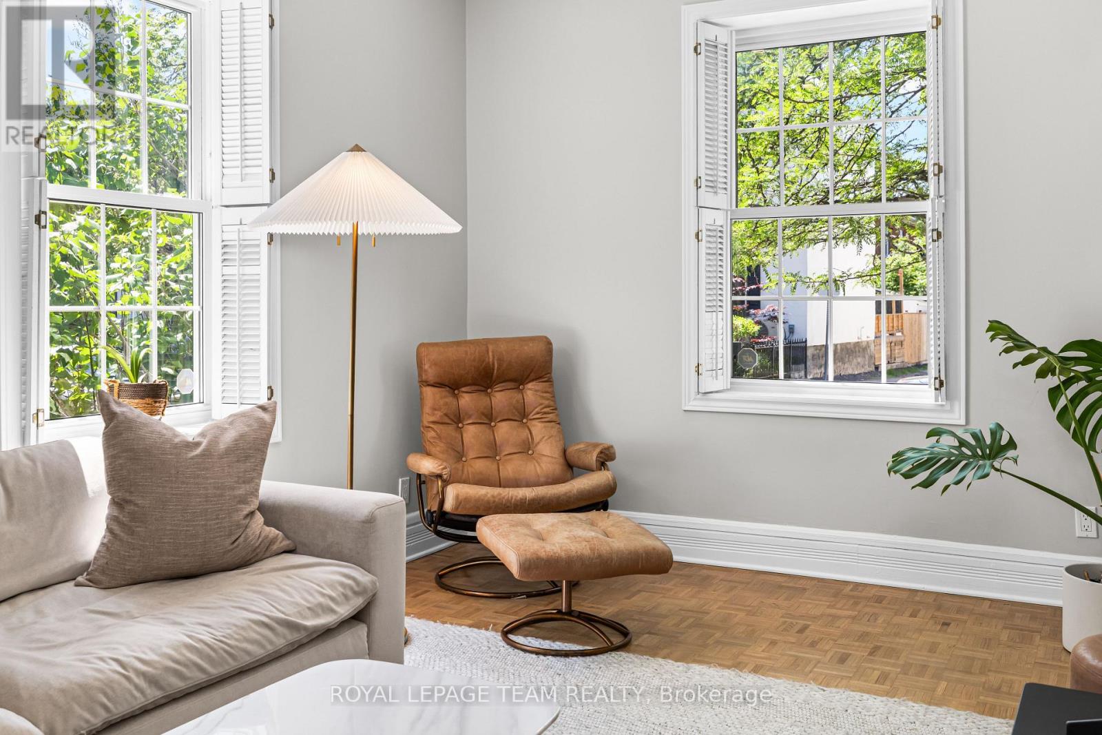 2 Bed, 2 Bath House for Sale in Ottawa – 14 CRICHTON STREET, Ottawa – MLS# X13467580 - Image 9